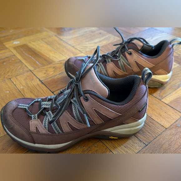 Merrell Siren Sport 3 Maroon Trail Shoes - Picture 4 of 10